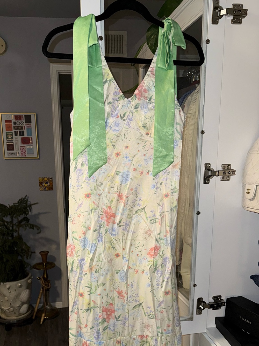 Floral Tie-Shoulder V-Neck Maxi Dress in Pastel Green